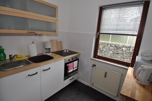 Fridge, microwave, oven