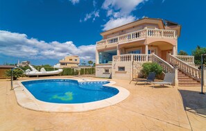 Pool - Nice home in Sa Torre (Sa Torre)