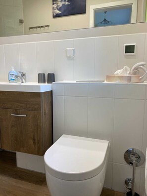 Imagen sin descripción, 2 de 16, botón