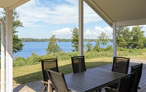 Outdoor dining - Beautiful home in Bolmsö with sauna (Bolmsö)