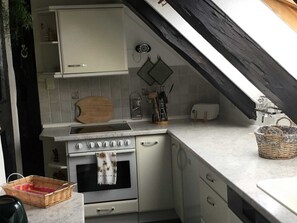 Kühlschrank, Ofen, Geschirrspüler