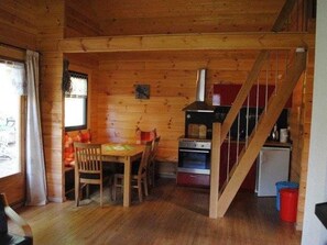 Fridge, oven, high chair