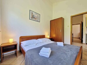 1 soveværelse, internetforbindelse