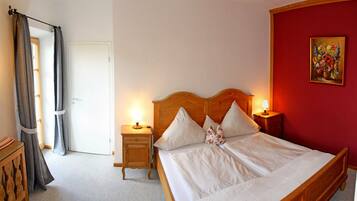 1 Schlafzimmer, Reisekinderbett, WLAN, BettwÀsche