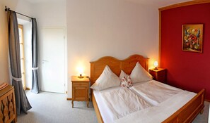 1 chambre, lit de bébé portatif, Wi-Fi, literie fournie