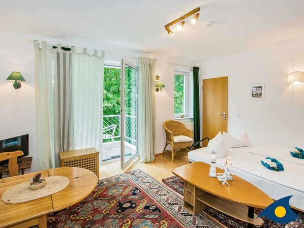 Unclassified image, 1 of 14, button