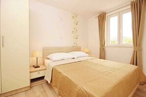 1 bedroom, internet