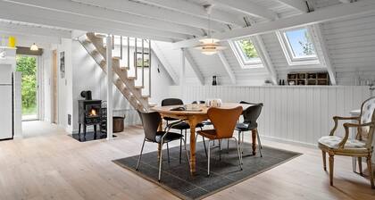 Lovely home in Ringkøbing with kitchen
