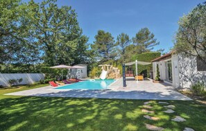 Piscine extérieure, piscine chauffée