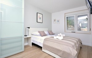 5 chambres, lit parapluie, Wi-Fi gratuit, draps fournis