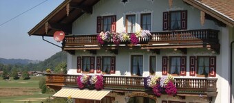 Hutzenauerhof - Holiday apartment Hochfelln