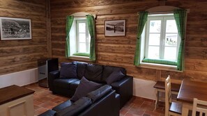 TV, stereo - Holiday home with stylish wooden furniture (Horní Maršov)