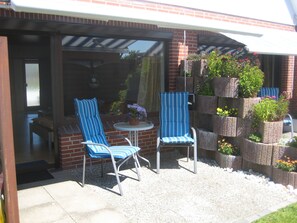 Unclassified image, 4 of 14, button - 2 Terr re (BC.n3) - BUE - Ferienhaus Helmcke (Büsum)