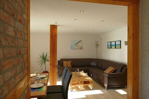 Unclassified image, 2 of 12, button - Apartment "Summer Room" - Rügen-Fewo 279/2 (Putbus)