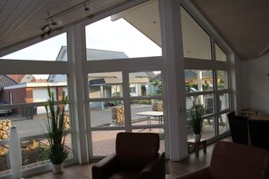 Unclassified image, 2 of 12, button