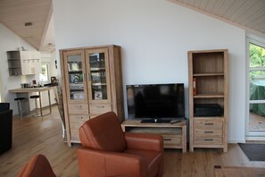 Unclassified image, 3 of 12, button