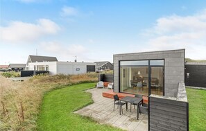 Outdoor dining - Lovely home in Ulfborg with WiFi (Ulfborg)