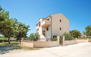 Exterior - Cozy apartment in Biograd with WiFi (Biograd)
