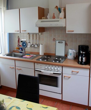 Fridge, microwave, oven