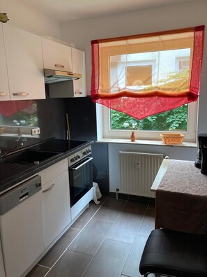 Uklassifisert bilde, 2 av 8, knapp