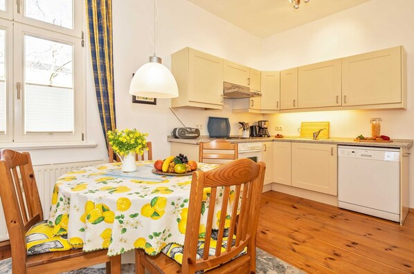 Imagen sin descripción, 1 de 9, botón