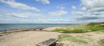 Awesome home in Hjerm with WiFi