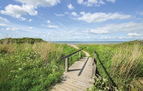 4 huonetta Kiinteistövälitys Hjerm