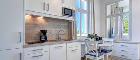 Fridge, microwave, coffee/tea maker, electric kettle