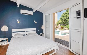 4 chambres, lit de bébé portatif, accès à Internet, literie fournie