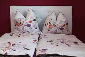 1 Schlafzimmer, Reisekinderbett, WLAN, BettwÀsche