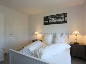 3 Schlafzimmer, Bügeleisen/Bügelbrett, Reisekinderbett, WLAN