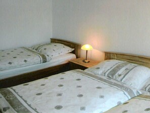 2 bedrooms, travel crib, WiFi, bed sheets
