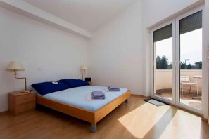 2 bedrooms, WiFi - Holiday apartment mit Klimaanlage und Meerblick (Ba����������������ka Voda)
