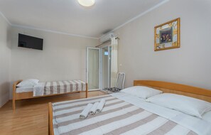 2 chambres, Wi-Fi gratuit, draps fournis