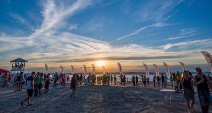 Holiday home with barbecue and garden furniture