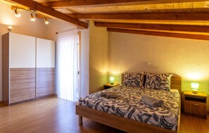 4 chambres, Wi-Fi gratuit, draps fournis