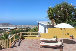 Unclassified image, 4 of 25, button