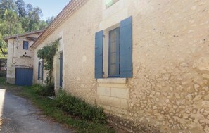 تفاصيل الفندق من الخارج