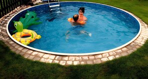 A heated pool - Holiday home with outdoor pool and sauna at Lake Lipno (Černá v Pošumaví)