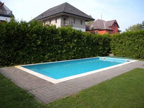 A heated pool - Holiday apartment with Pool and Internet (Siófok)