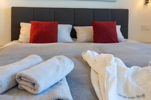 3 bedrooms, iron/ironing board, travel cot, WiFi