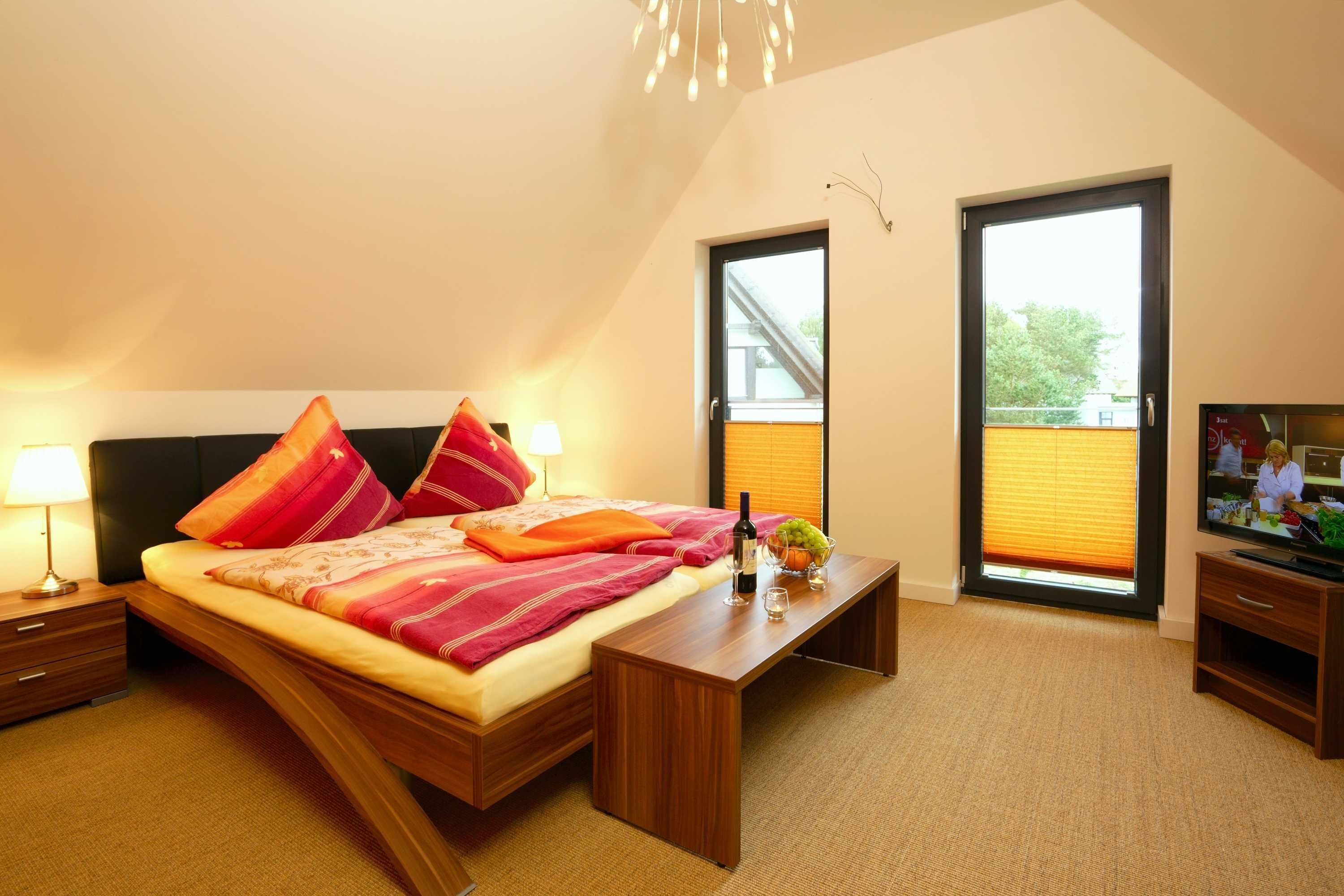 4 Schlafzimmer, Zimmersafe, Bügeleisen/Bügelbrett, Reisekinderbett