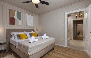 4 bedrooms, travel crib, free WiFi, bed sheets