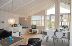 Interior - Beautiful home in Juelsminde with sauna (Juelsminde)