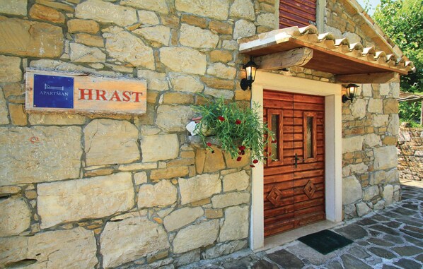 Outside - 3 bedroom stunning home in Frki (Frki)