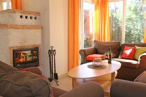 Unclassified image, 5 of 29, button