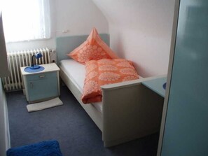 Unclassified image, 5 of 14, button