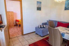 2 bedrooms, bed sheets - Bungalow - holiday at Sabine (Kröslin)