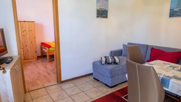 2 bedrooms, bed sheets