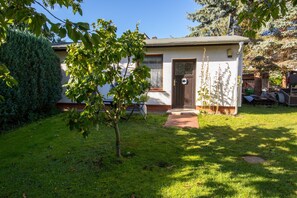 Unclassified image, 5 of 18, button